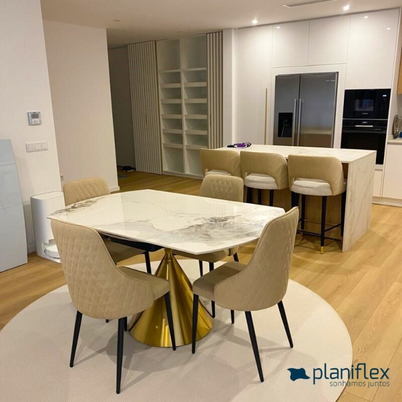 Casa Paredes Águeda — projeto de interiores Planiflex
