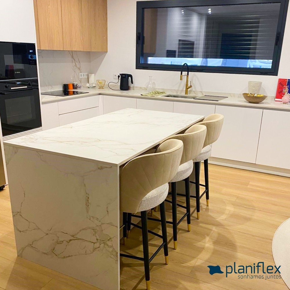 Casa Paredes Águeda — projeto de interiores Planiflex