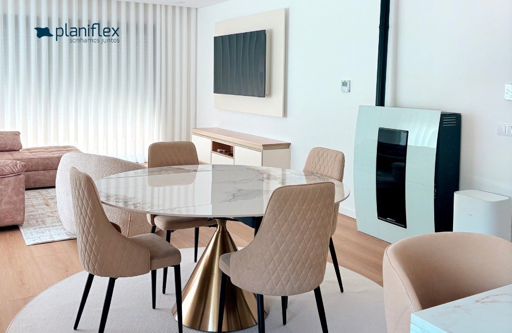 Casa Paredes Águeda — projeto de interiores Planiflex